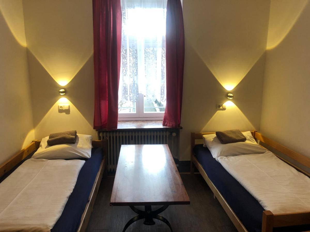 Schmellergarten Gasthof 2*